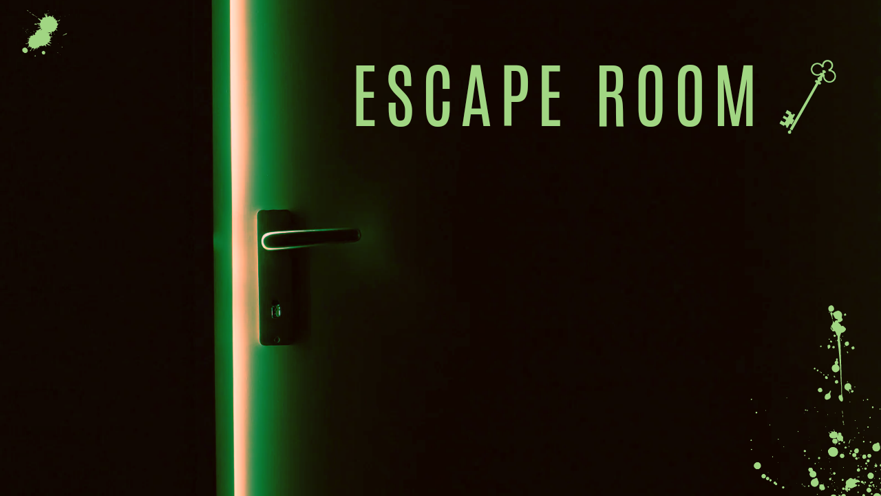 Imagen apaisada de una puerta entreabierta con luz verdosa y el título ESCAPE ROOM acompañado de una llave antigua